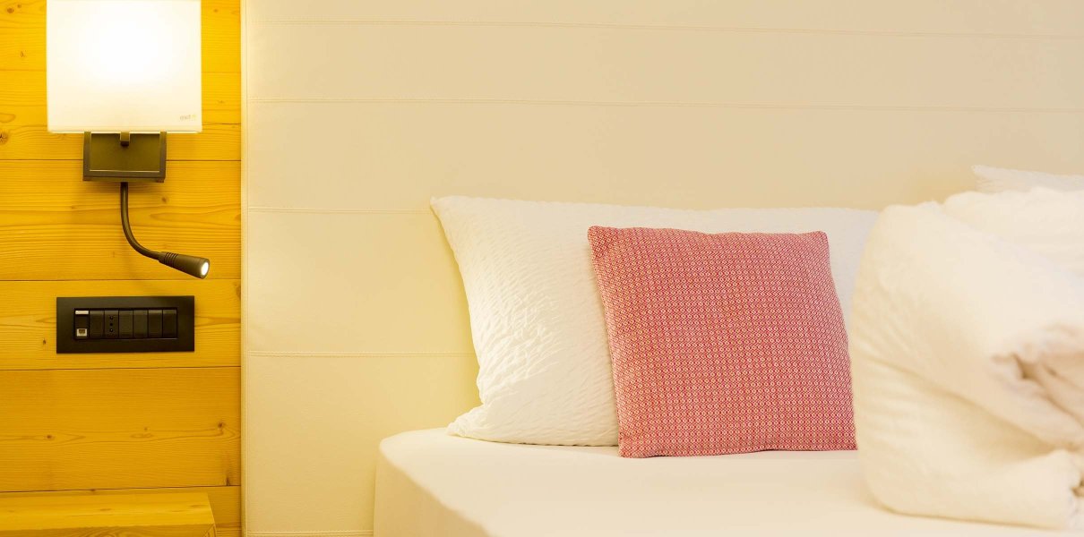 Zimmer Rose Room