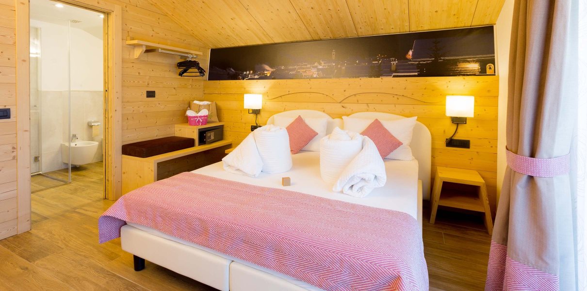 Zimmer Pink Room